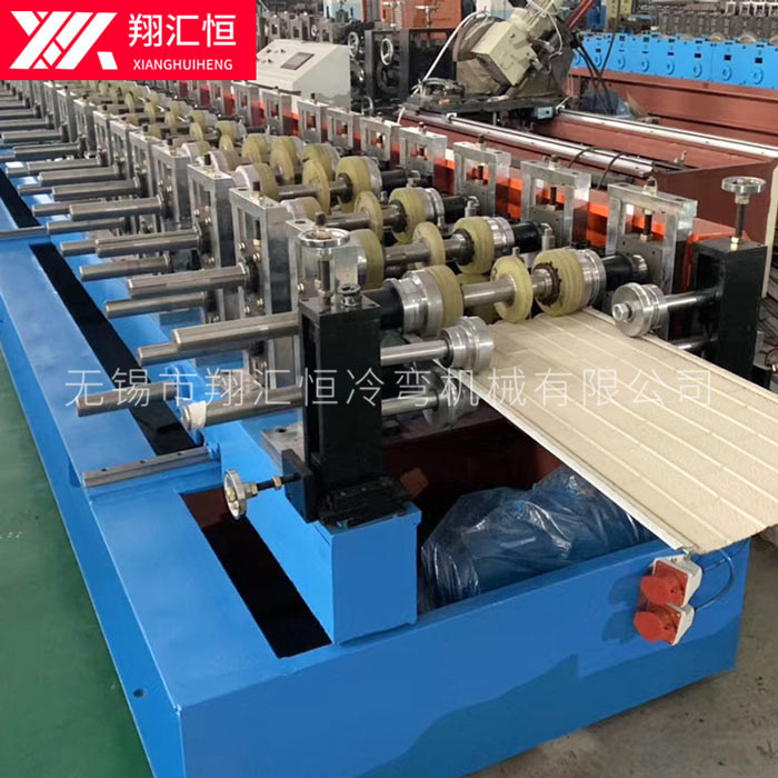 成型機(jī)設(shè)備